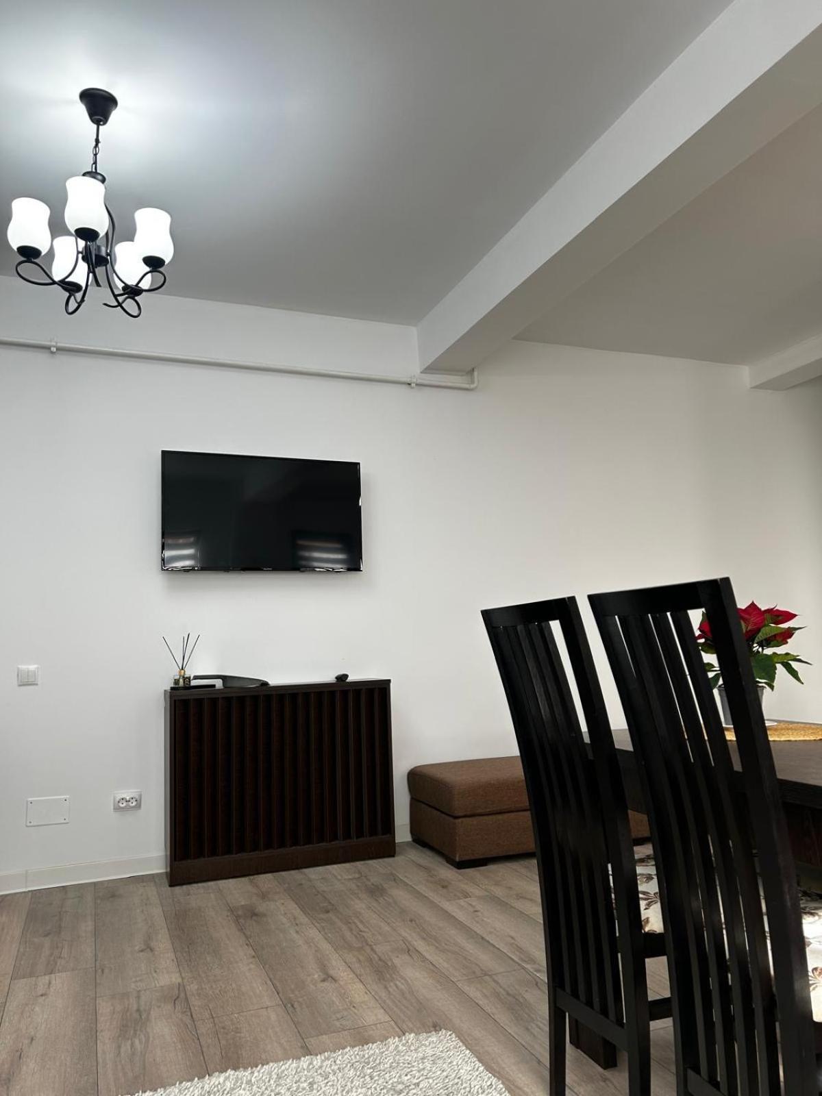 K&K Apartements Craiova Bagian luar foto