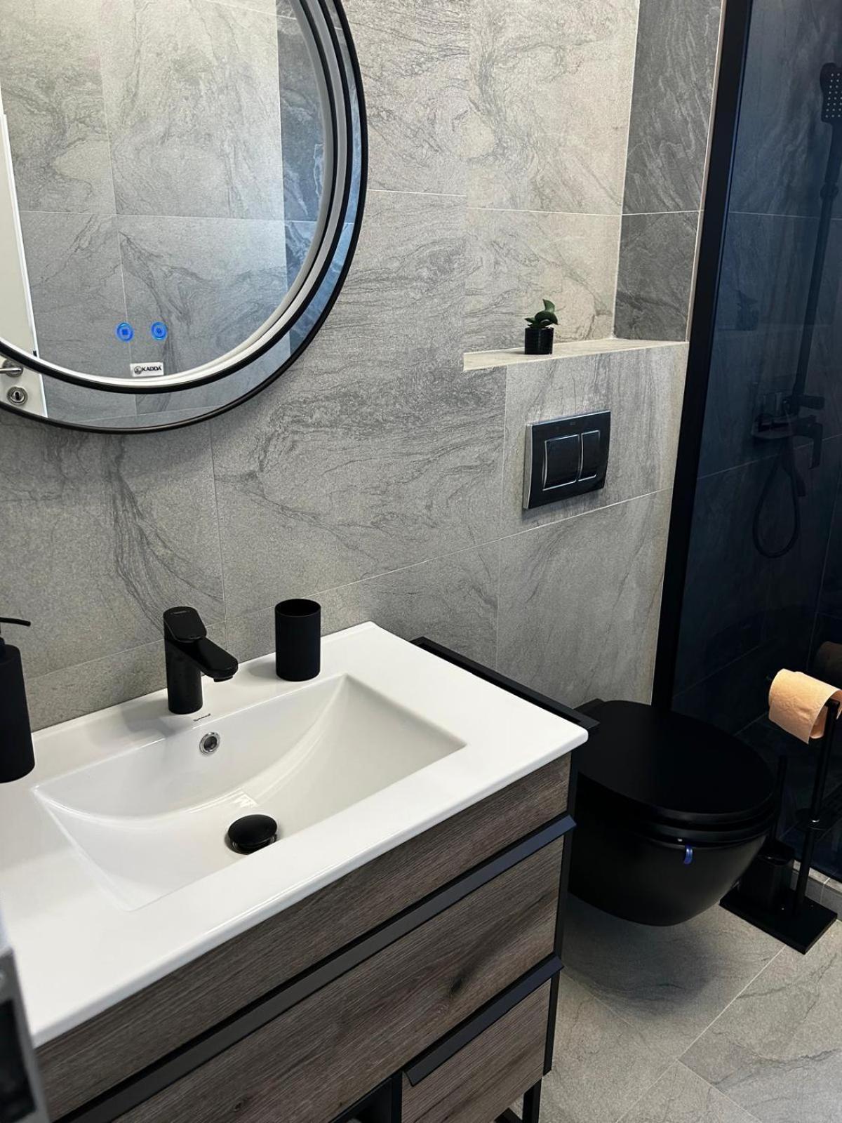 K&K Apartements Craiova Bagian luar foto